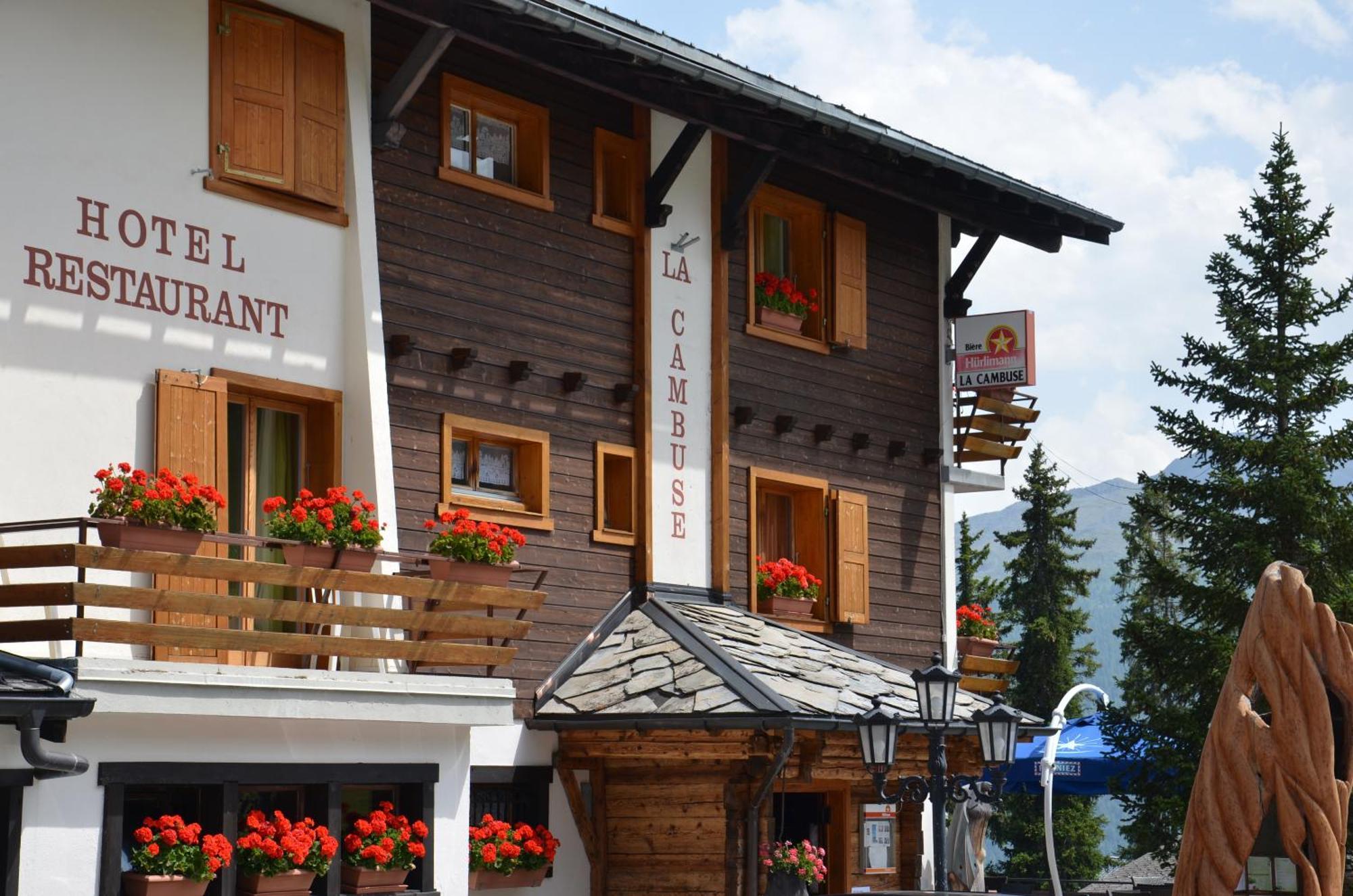 Hotel La Cambuse เลส์โกลงส์ ภายนอก รูปภาพ